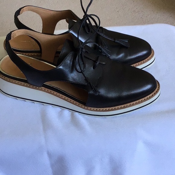 Black Leather Sandles - Picture 3 of 6